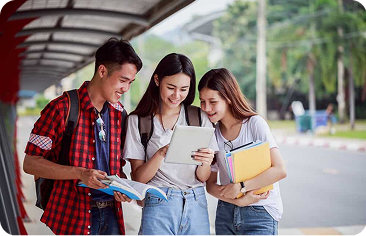 Chi phí hợp lý, ở gần Việt Nam, dễ kiếm việc làm